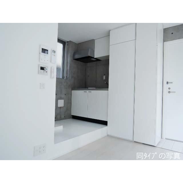居室・リビング　写真は同タイプ住居です