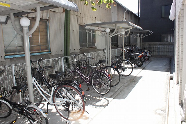 地下鉄千日前線 南巽駅 徒歩11分 5階建 築12年の外観写真