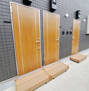 ロビー　※別部屋参考写真