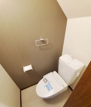 トイレ　※別部屋参考写真