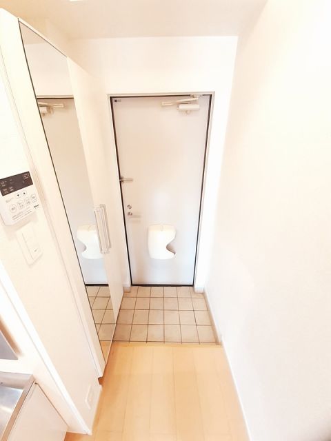 ＪＲ上越線 沼田駅 徒歩35分 3階建 築12年の玄関写真