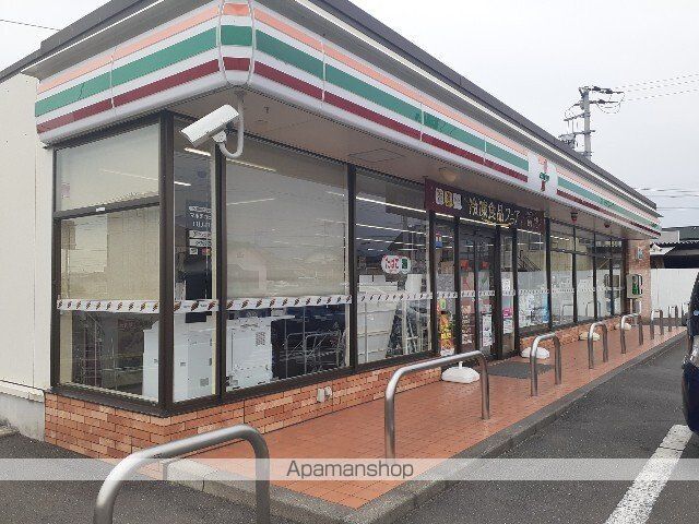 コンビニ　セブンイレブン棟高町店（コンビニ）まで800m