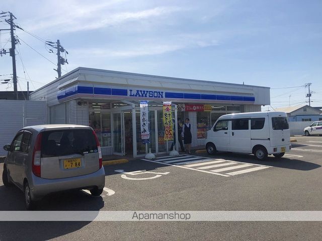 コンビニ　ローソン（コンビニ）まで592m