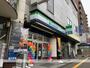 コンビニ　ファミリーマート（コンビニ）まで592m