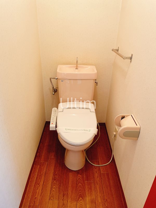 ロイヤルティみののトイレ写真