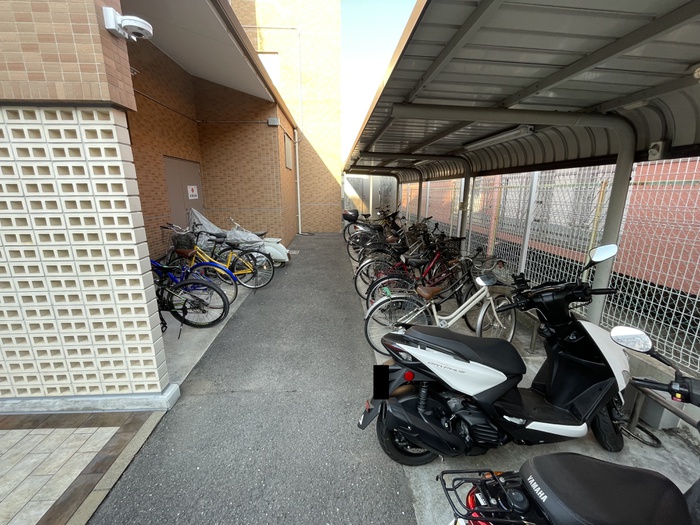 CASA REGGIAの外観写真