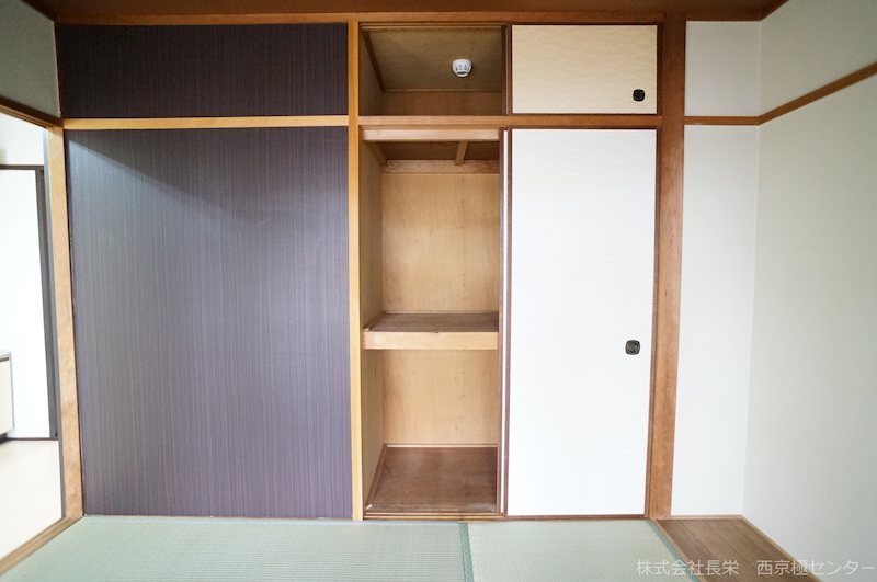 収納　※同タイプ・別号室の写真です★（実際のお部屋とは異なります）