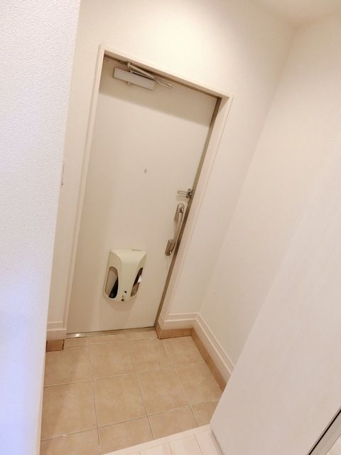 玄関　★お部屋探しは株式会社タウンハウジング東京まで★