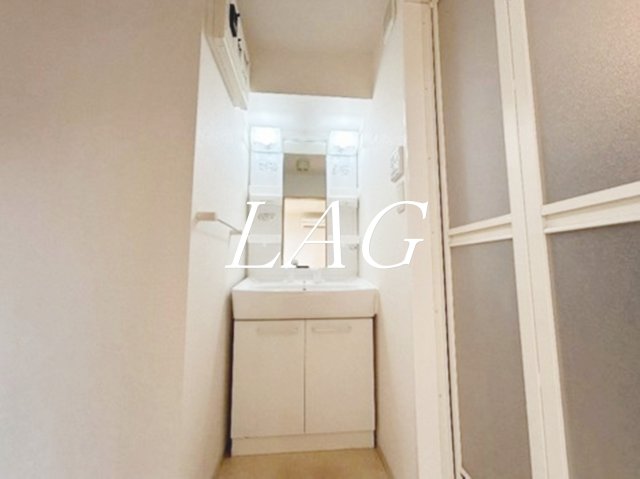洗面設備　洗面台です。