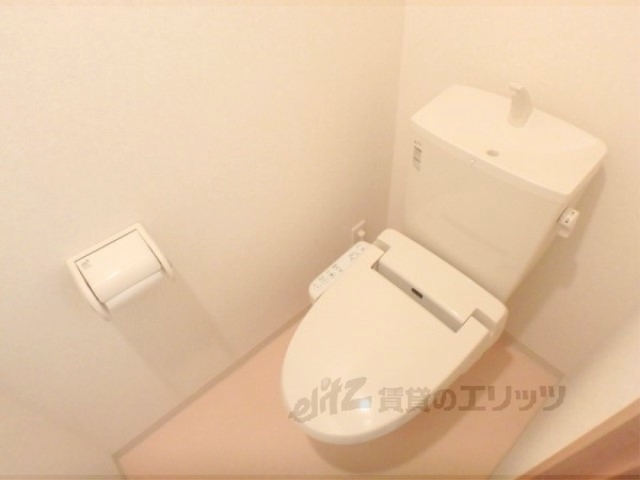 メゾン・ラコンテのトイレ写真