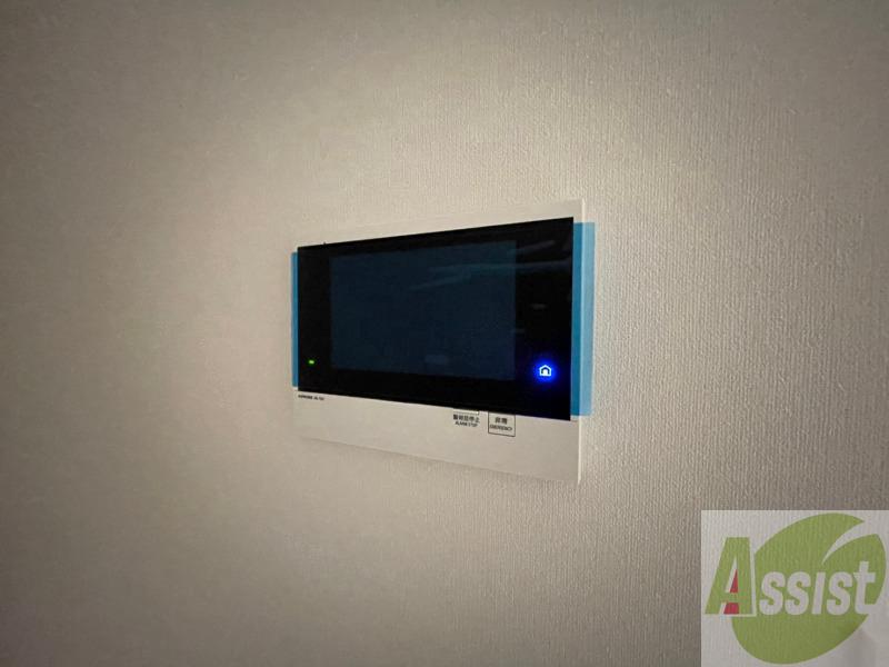 セキュリティ　ＴＶモニター付インターホンです。来客者の顔が見えるので安心！