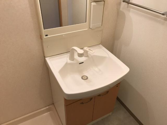 洗面設備　洗髪洗面化粧台