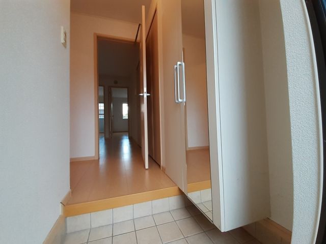 ヴァイオレット赤穂の玄関写真