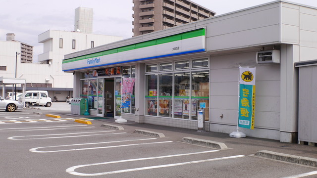 コンビニ　ファミリーマート大津乙店（コンビニ）まで136m