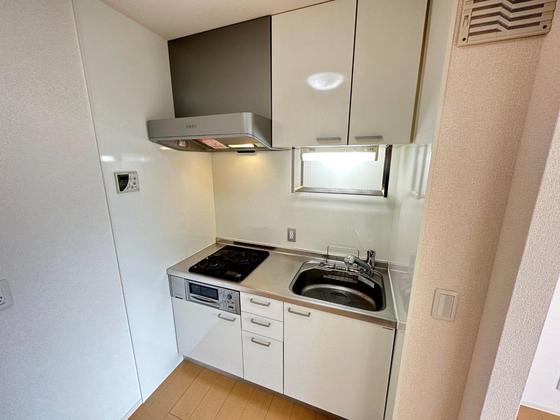 キッチン　※別部屋の写真です