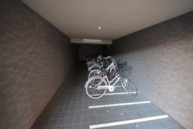 その他共有部分　★屋内駐輪場★