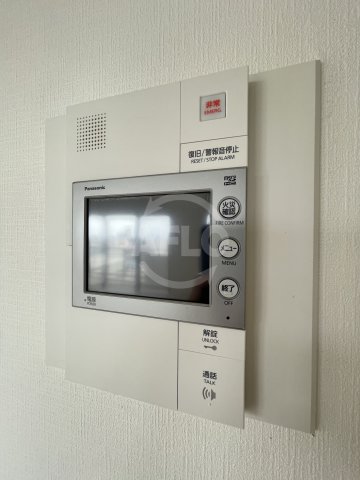 セキュリティ　ロイヤルパークスなんば　TVモニター付きインターホン