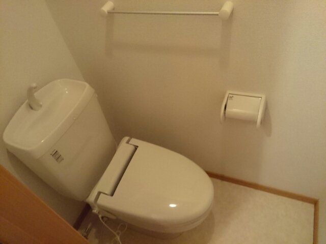 トイレ　ゆったりとした空間のトイレです