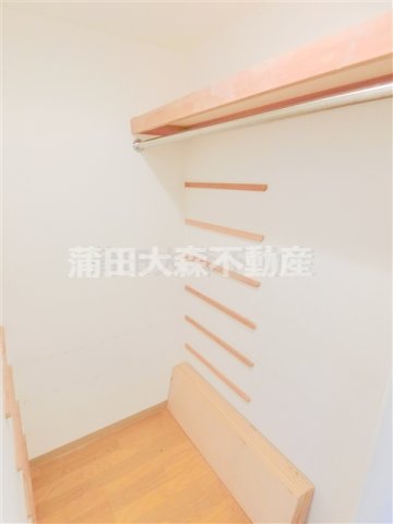 収納　ウォークインのような大型収納クローゼット