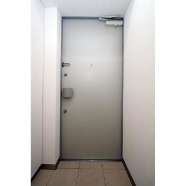 玄関　※写真は同タイプ住戸です。