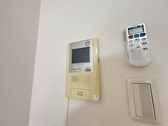 セキュリティ　安心のモニター付きインターホン付き★