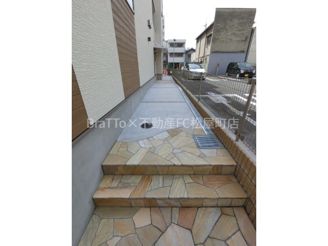 エントランス　マンション共用部分