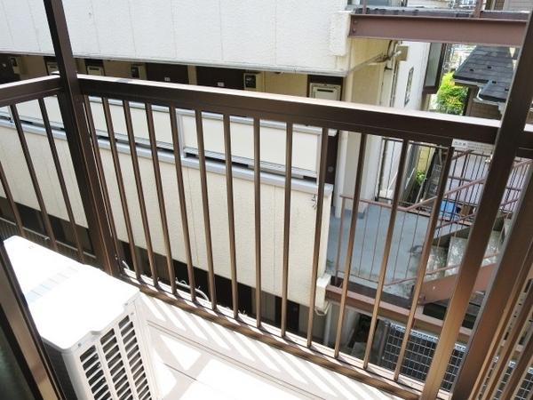 バルコニー　ベランダ付で洗濯物も安心です