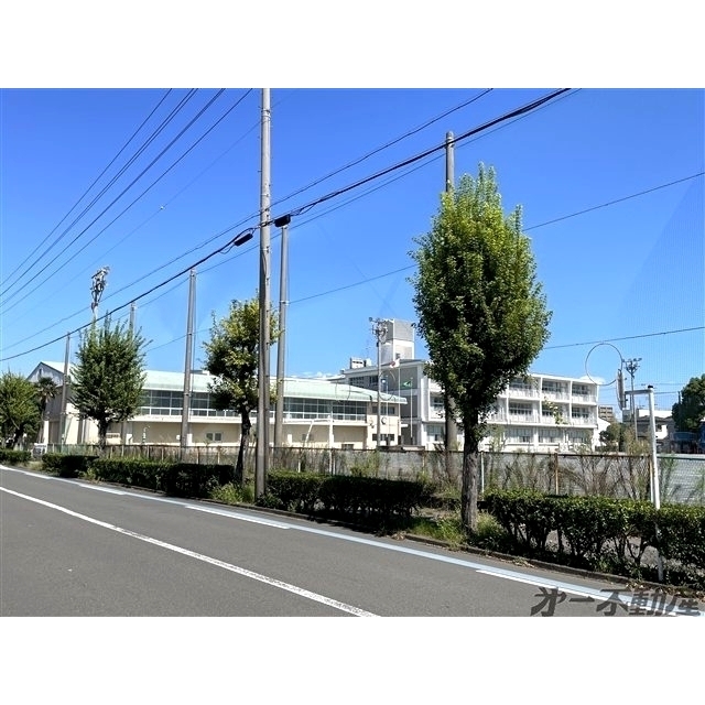 小学校　静岡市立清水辻小学校（小学校）まで600m