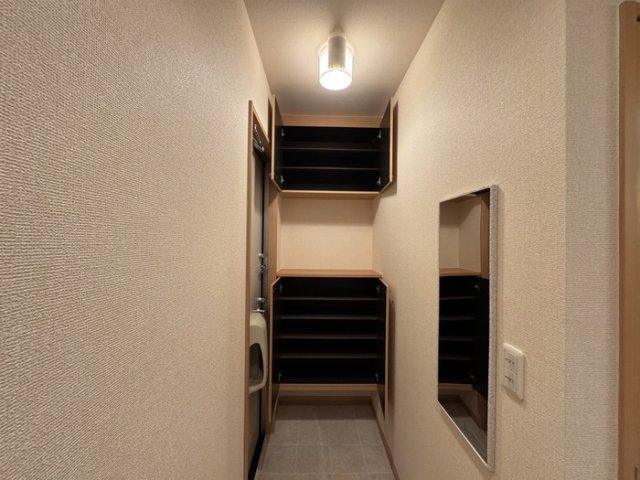 プランドール若江 A棟の玄関写真