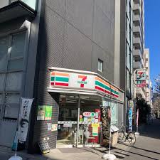 コンビニ　セブンイレブン千代田岩本町2丁目店（コンビニ）まで163m