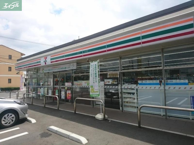 コンビニ　セブンイレブン岡山中央署前店（コンビニ）まで529m