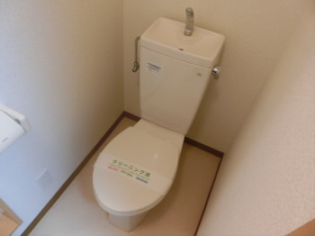 ＪＲ総武線 吉祥寺駅 徒歩12分 2階建 築18年のトイレ写真