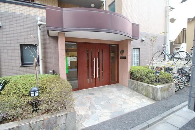 エントランス　☆正面玄関☆