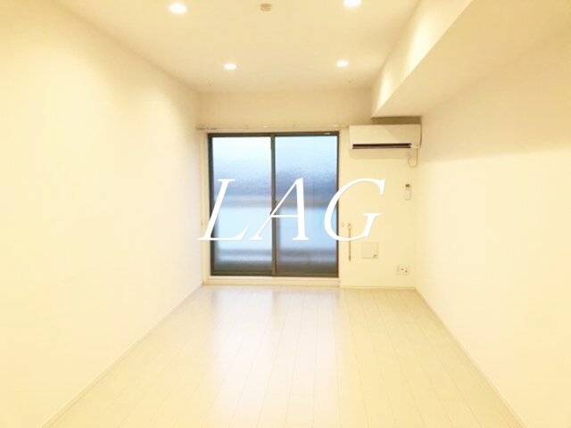 ＪＲ常磐線 北小金駅 徒歩6分 3階建 築8年の居間写真