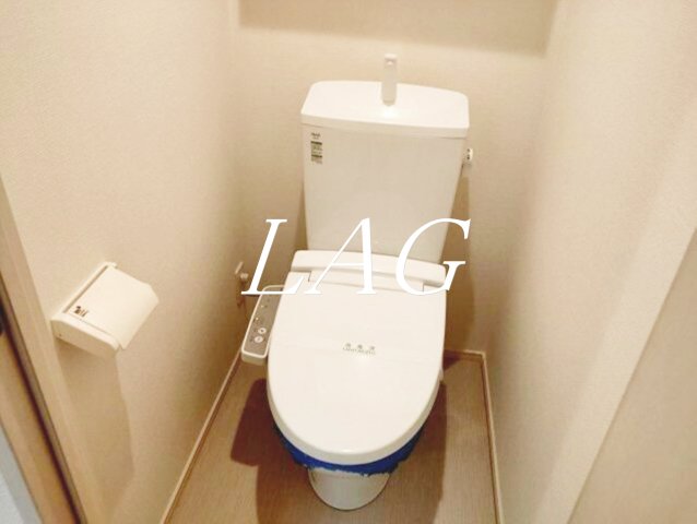 ＪＲ常磐線 北小金駅 徒歩6分 3階建 築8年のトイレ写真