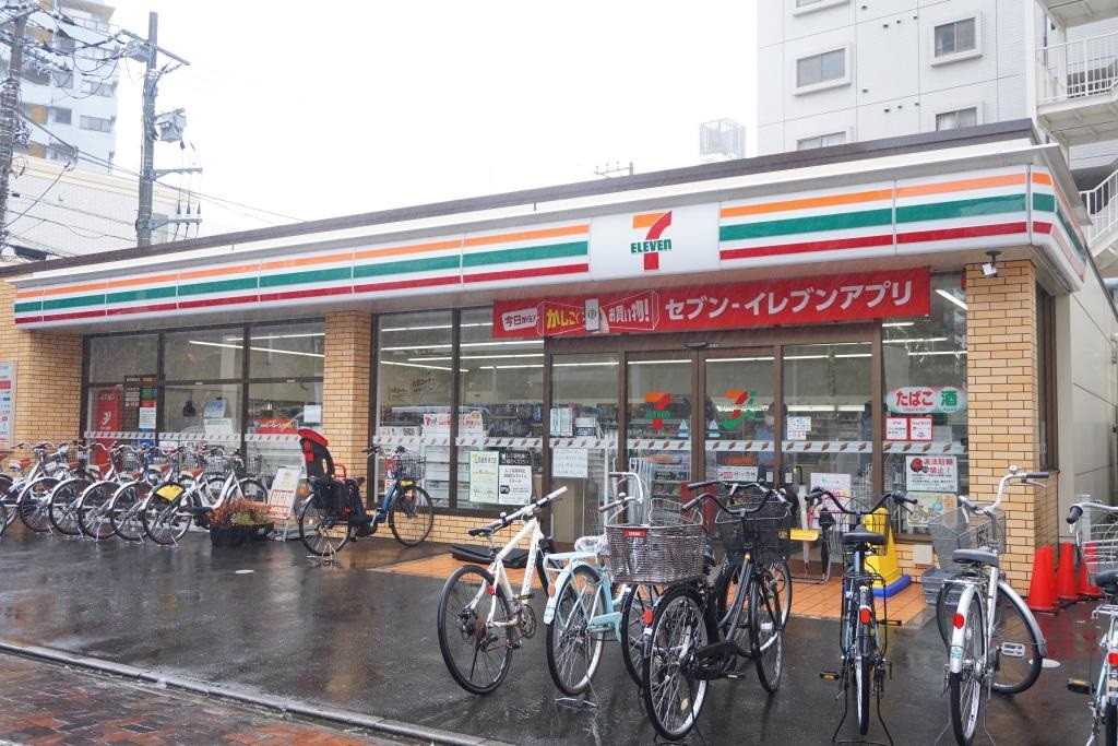 コンビニ　セブンイレブン 足立綾瀬2丁目店（コンビニ）まで165m
