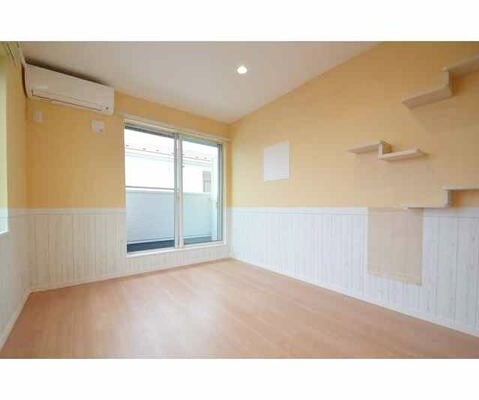 居室・リビング　開放感のあるゆったりとしたお部屋です♪