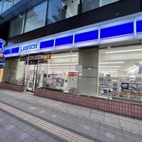 コンビニ　ローソン札幌南3条西店（コンビニ）まで228m