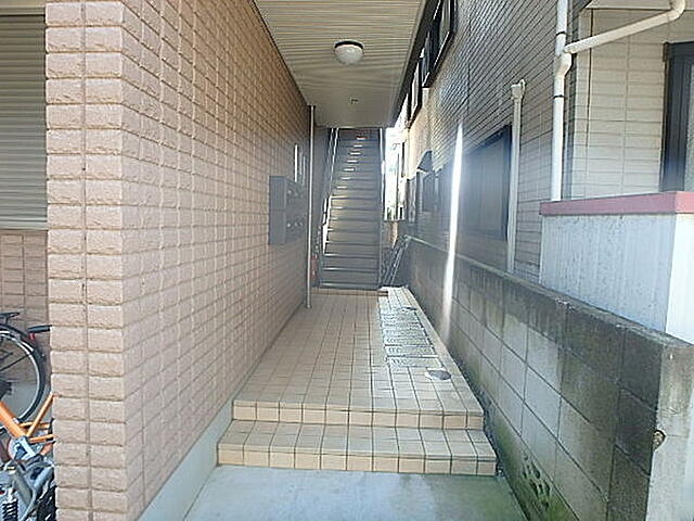 エントランス　エシール中十条　北区中十条３