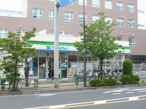 コンビニ　ファミリーマート 江戸川松島一丁目店（コンビニ）まで394m