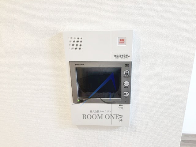 セキュリティ　モニター付きインターホンです。
