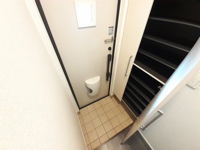 シェラトン上小田井の玄関写真