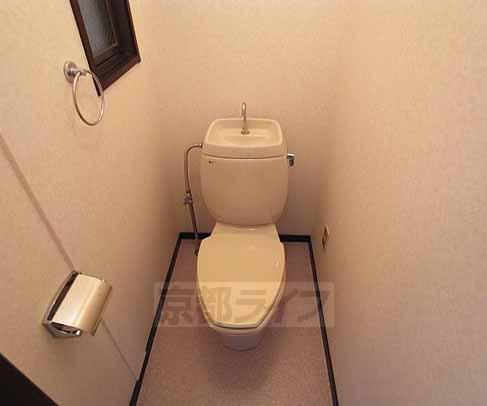コーポセラヴィ C棟のトイレ写真