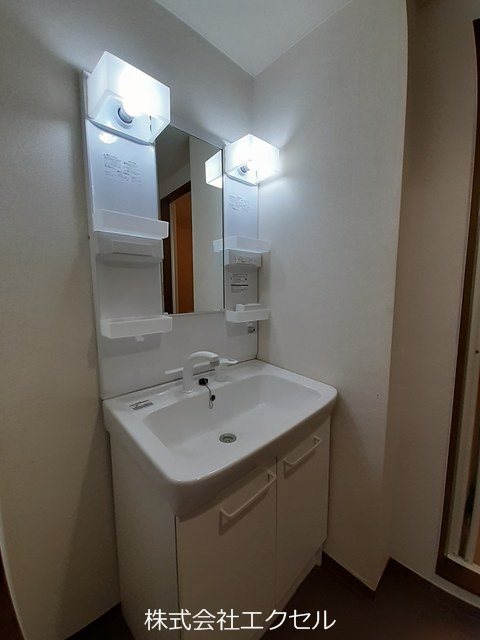 洗面設備　独立洗面台です。
