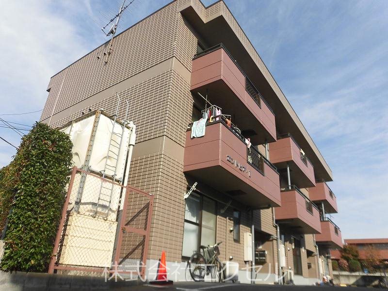 建物外観　敷金礼金・鍵交換費0で初期費用を抑えられます。