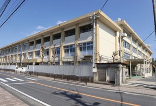 中学校　川崎市立稲田中学校（中学校）まで545m