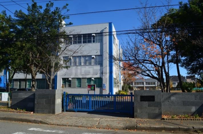 小学校　千葉市立高洲第四小学校（小学校）まで600m
