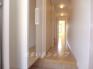 玄関　ミラー付き大型シューズボックス