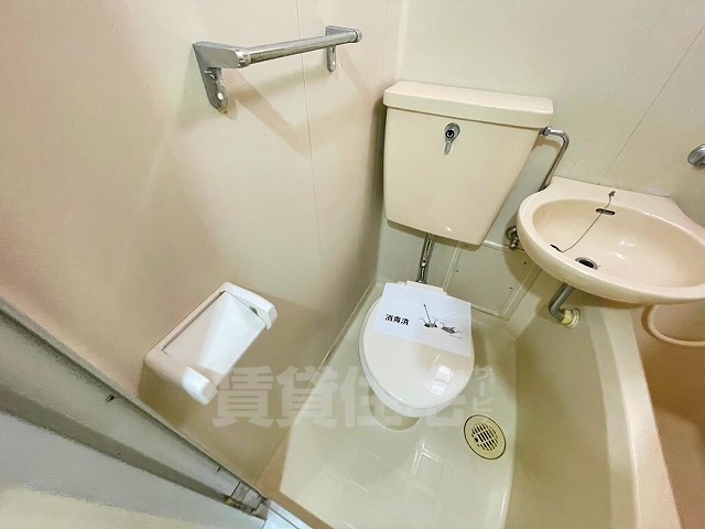 地下鉄谷町線 四天王寺前夕陽ケ丘駅 徒歩4分 6階建 築39年のトイレ写真