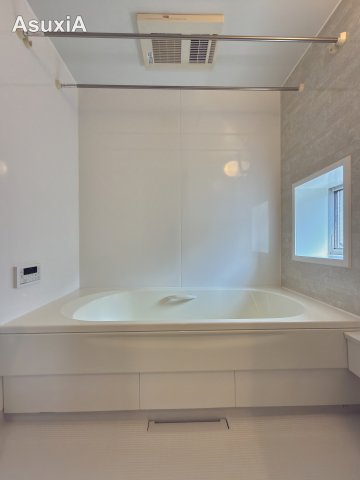 バス・シャワールーム　別タイプのお部屋の写真です